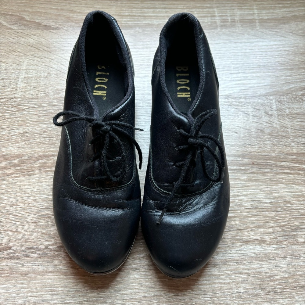 Bloch Respect Tap Shoes size 7M